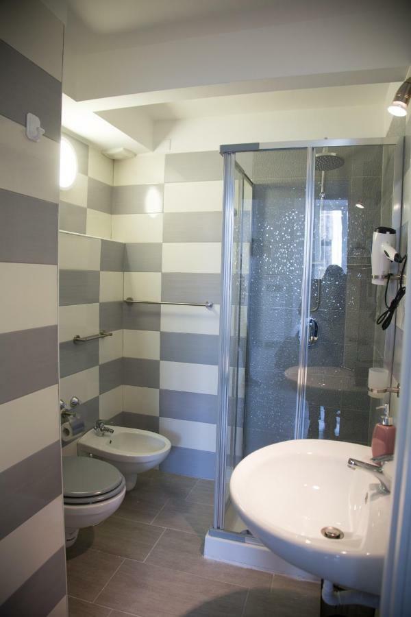 Vesuvius Luxury Suites نابولي المظهر الخارجي الصورة