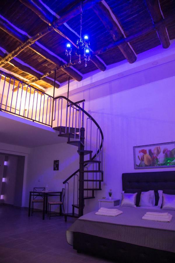 Vesuvius Luxury Suites نابولي المظهر الخارجي الصورة