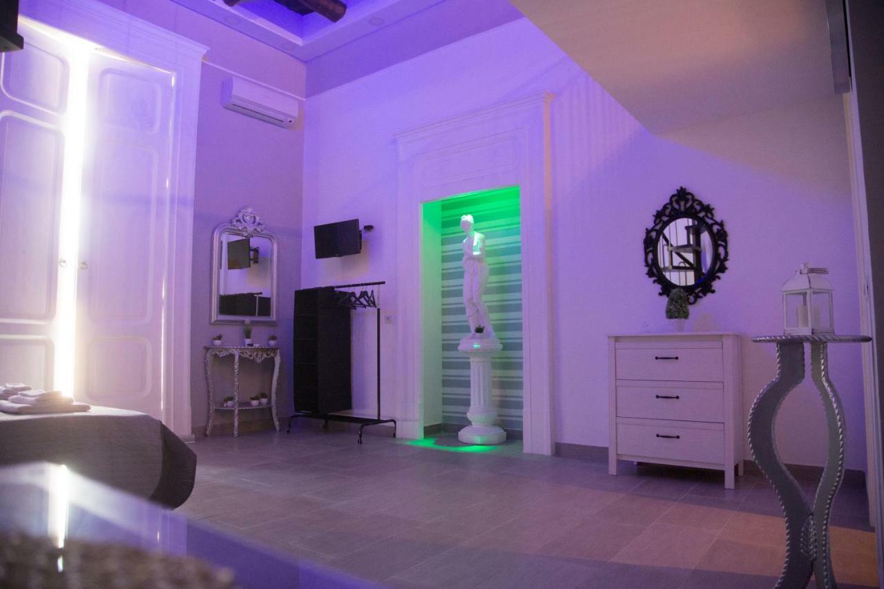 Vesuvius Luxury Suites نابولي المظهر الخارجي الصورة