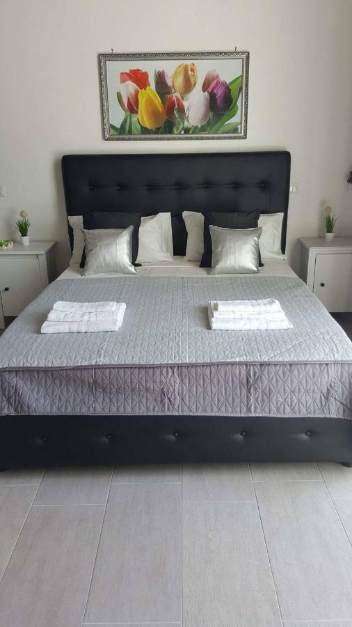 Vesuvius Luxury Suites نابولي المظهر الخارجي الصورة