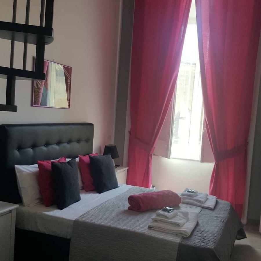 Vesuvius Luxury Suites نابولي المظهر الخارجي الصورة